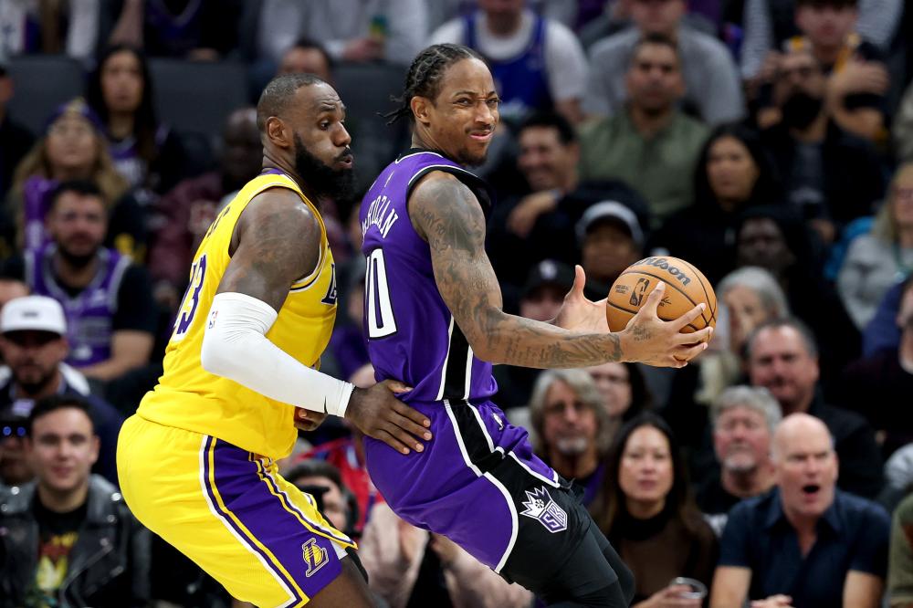 进攻球员需 进攻球员需