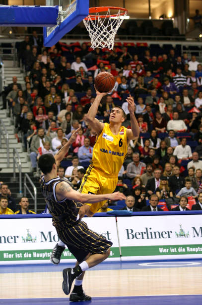 竞技冷板凳 竞技冷板凳