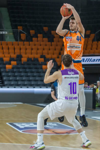 高于沙特俱 高于沙特俱